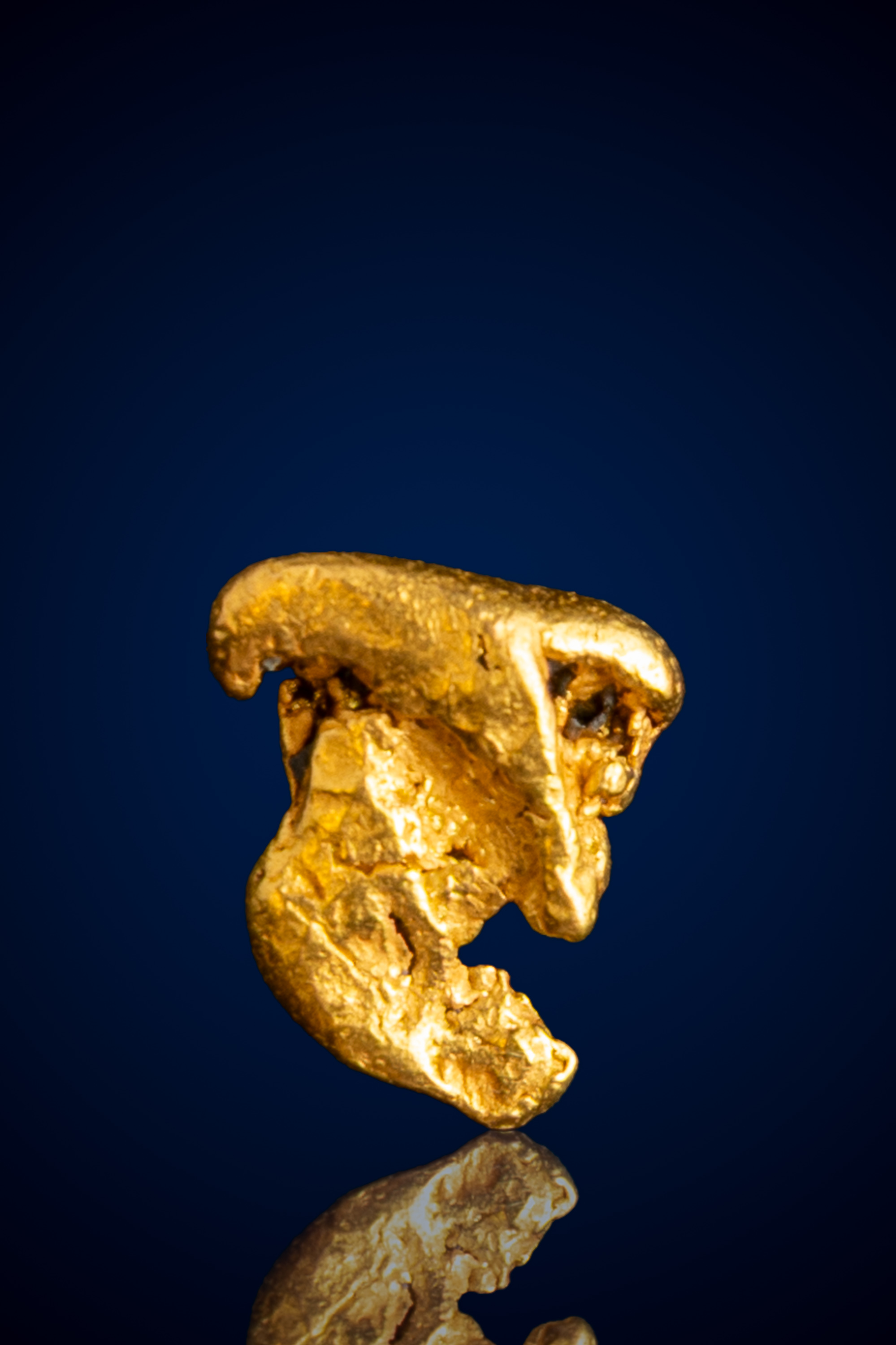 (image for) Unique, Curvilinear Natural Gold Nugget - Alaska - 3.0 grams